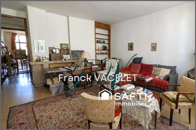 Maison - 310 m² - 5 pièces