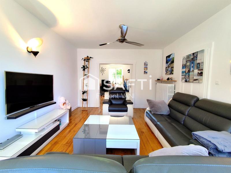 Maison - 150 m² - 9 pièces