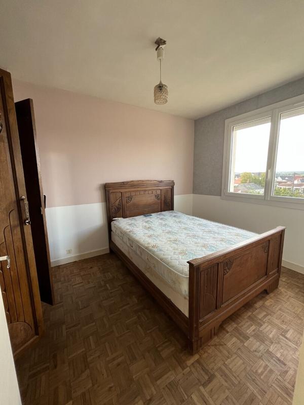 Maison - 94 m² - 5 pièces