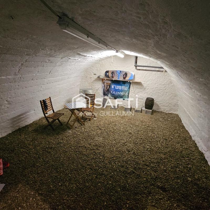 Maison - 180 m² - 6 pièces