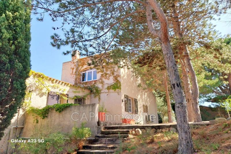 Propriété - 190 m² - 4 pièces