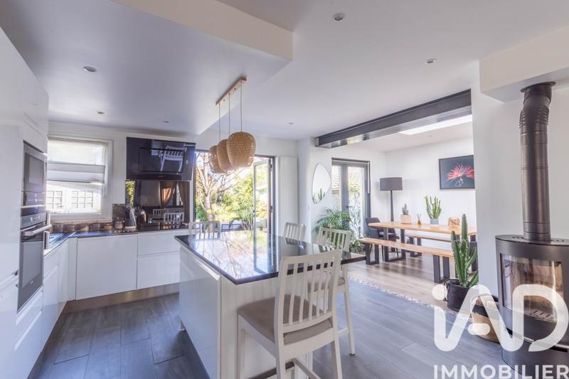 Maison - 101 m² - 5 pièces