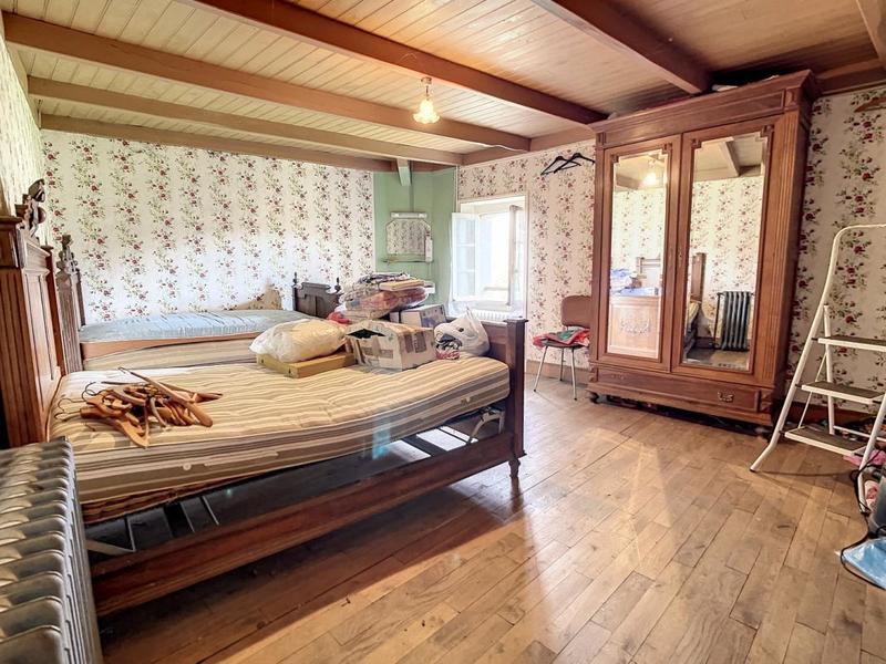 Corps de ferme - 274 m² - 10 pièces