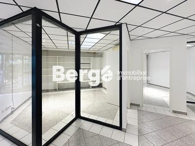 Bureau - 144 m²
