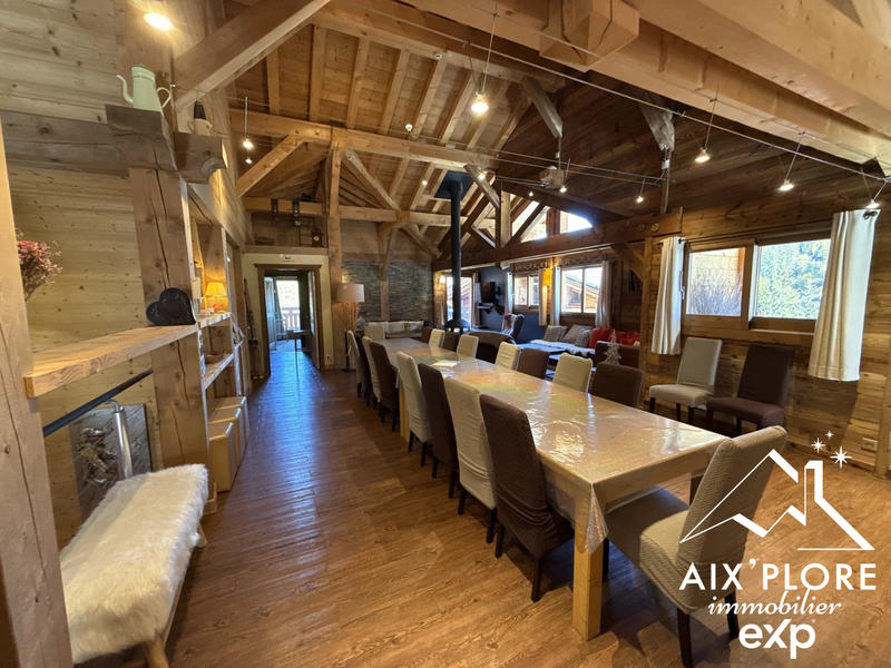 Châlet - 433 m² - 9 pièces