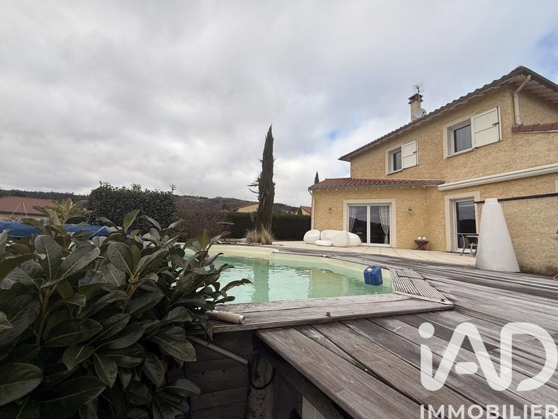 Maison - 149 m² - 5 pièces