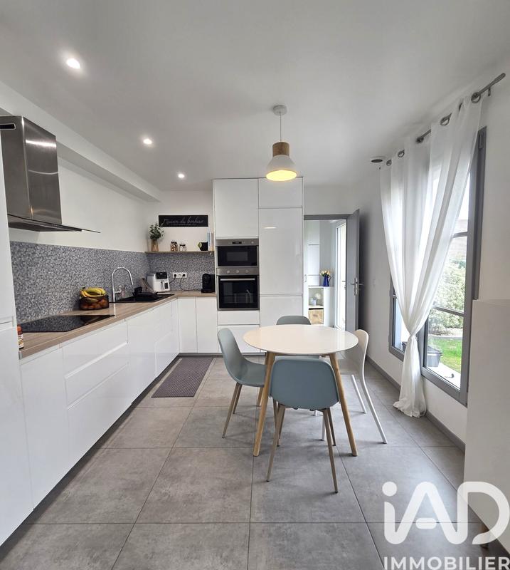 Maison - 120 m² - 6 pièces