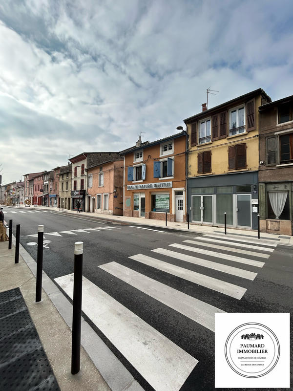 Local commercial - 89 m² - 5 pièces