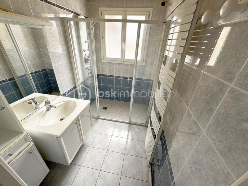 Maison ancienne - 199 m² - 8 pièces