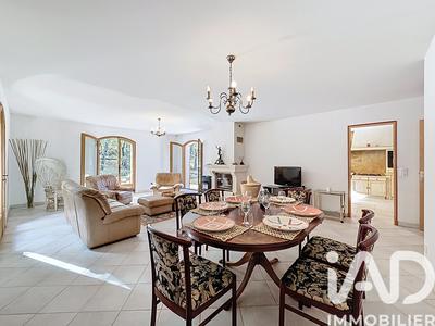 Maison - 150 m² - 4 pièces