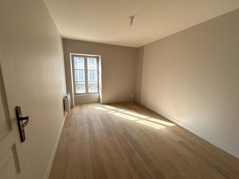 Appartement - 80 m² - 3 pièces