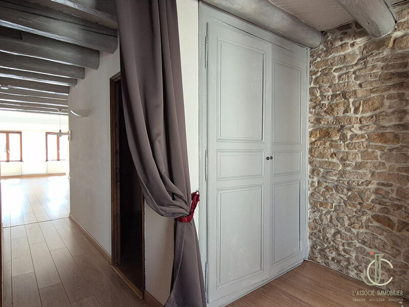 Appartement - 106 m² - 4 pièces