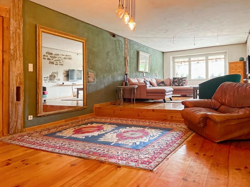 Maison - 362 m² - 12 pièces