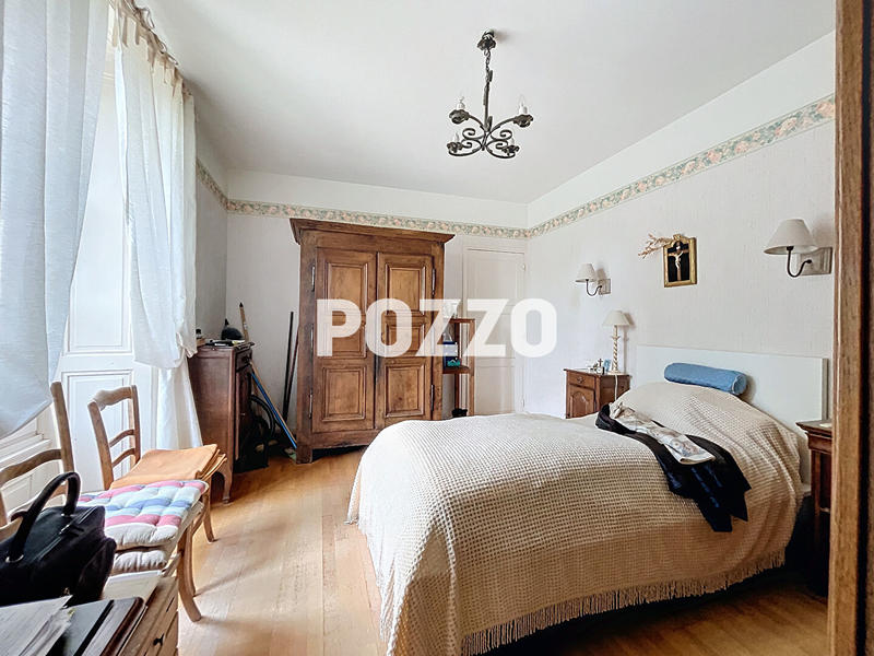 Immeuble - 10 pièces