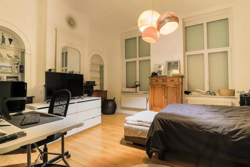 Maison - 190 m² - 8 pièces