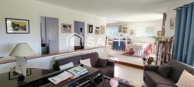 Maison - 91 m² - 5 pièces