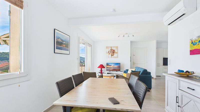 Appartement - 93 m² - 3 pièces