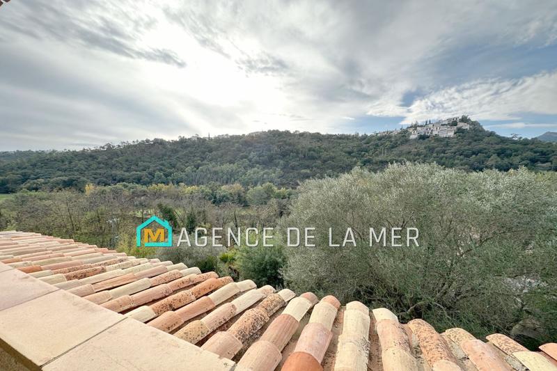 Maison - 210 m² - 6 pièces