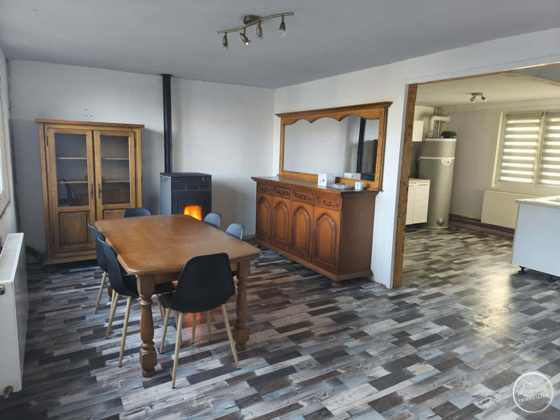 Maison - 80 m² - 5 pièces