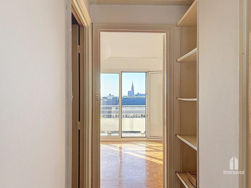 Appartement - 93 m² - 4 pièces