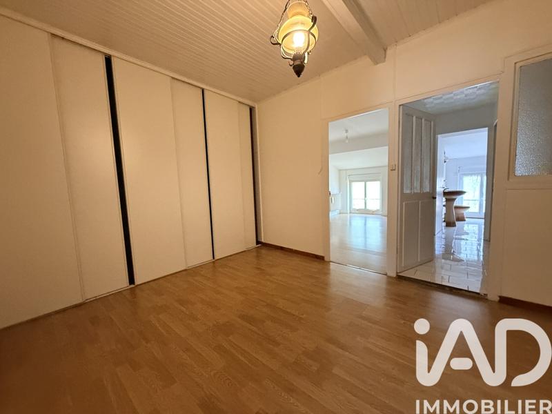Maison - 296 m² - 11 pièces
