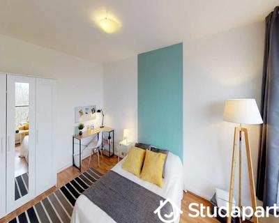 Chambre - 110 m² - 1 pièce