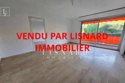 Appartement - 76 m² - 4 pièces