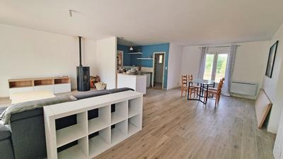 Maison - 99 m² - 4 pièces