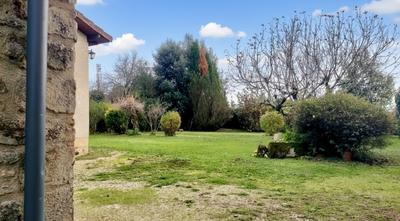 Maison en pierre - 95 m² - 4 pièces