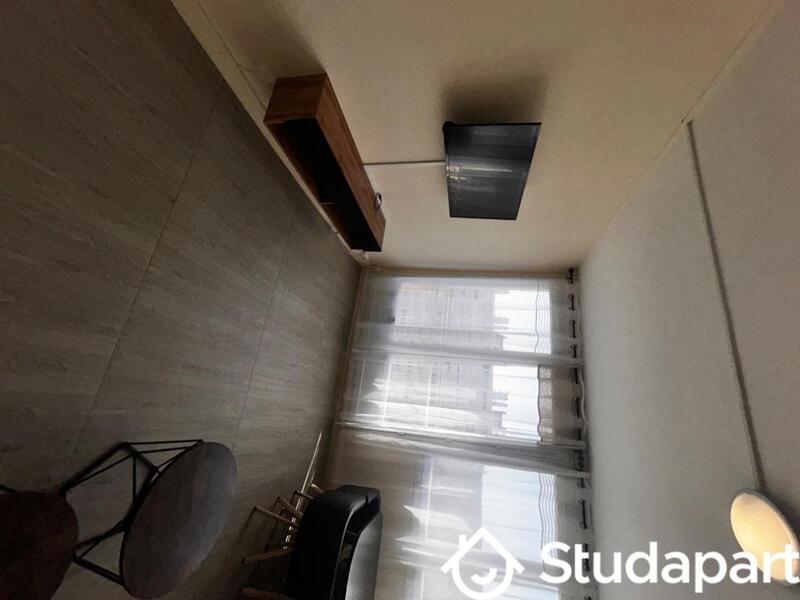 Chambre - 11 m² - 1 pièce