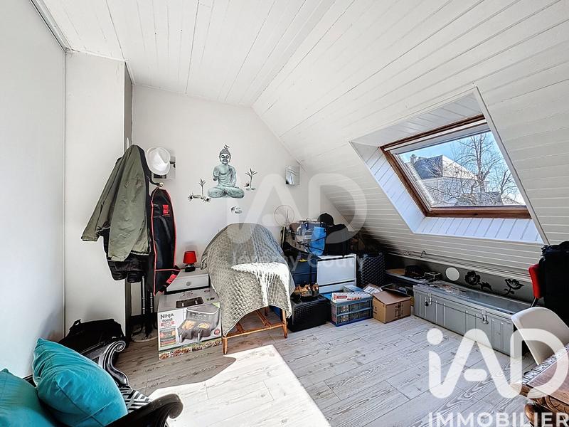 Maison - 201 m² - 9 pièces