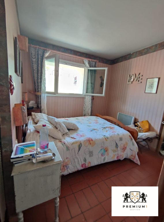 Maison - 200 m² - 6 pièces