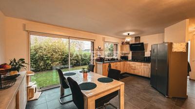 Maison - 88 m² - 4 pièces