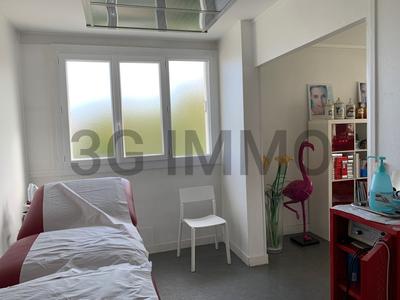 Appartement - 77 m² - 4 pièces