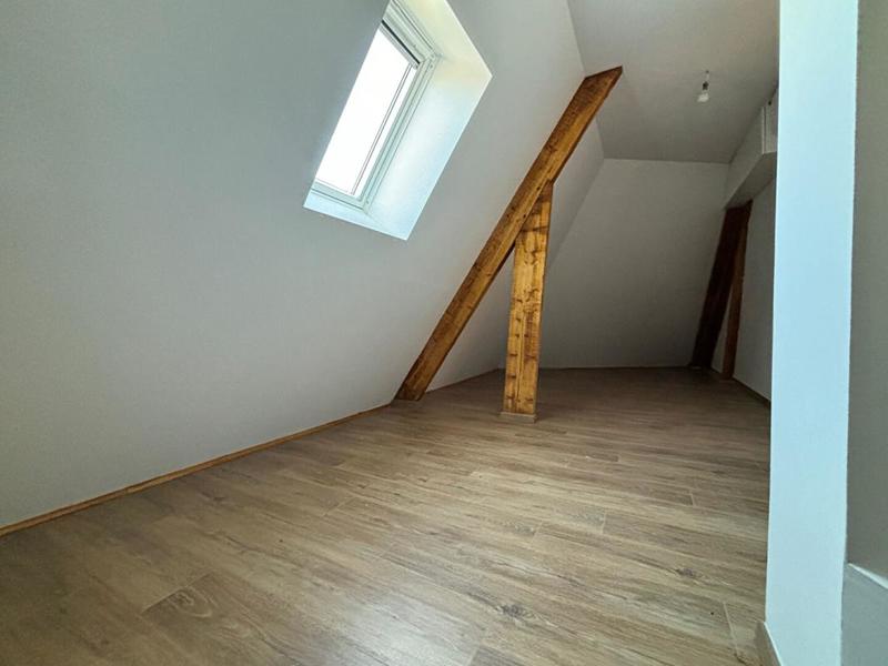 Maison - 164 m² - 8 pièces