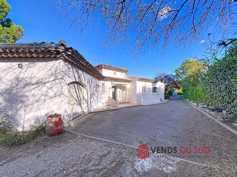 Maison d'architecte - 156 m² - 4 pièces