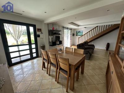 Maison - 100 m² - 4 pièces