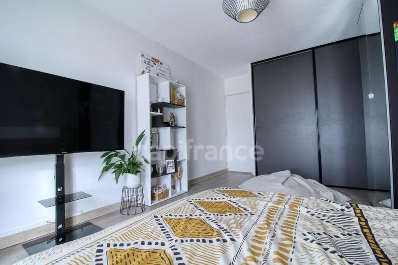 Appartement - 79 m² - 4 pièces