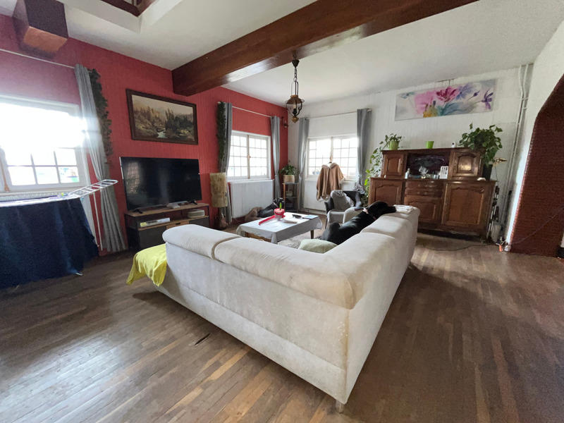 Maison - 240 m² - 9 pièces