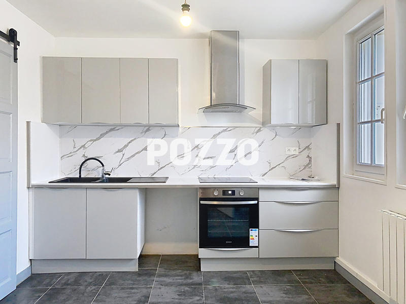 Maison - 104 m² - 5 pièces