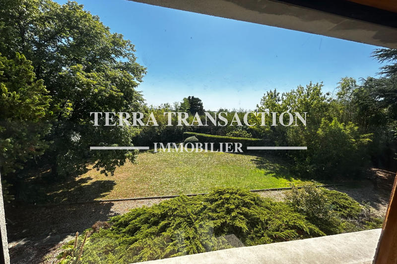 Propriété - 260 m² - 11 pièces