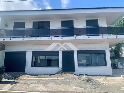 Local d'activité / Entrepôt - 118 m²