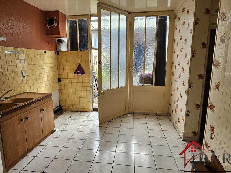 Maison - 90 m² - 5 pièces
