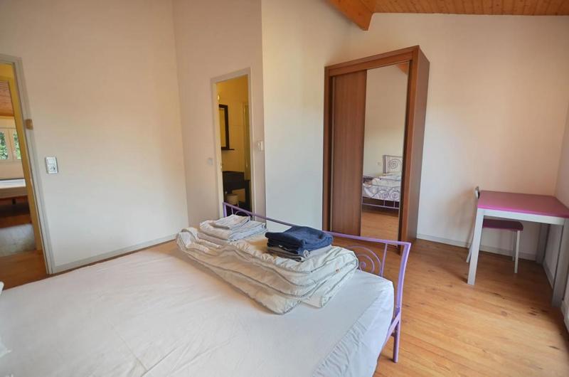 Maison - 318 m² - 12 pièces