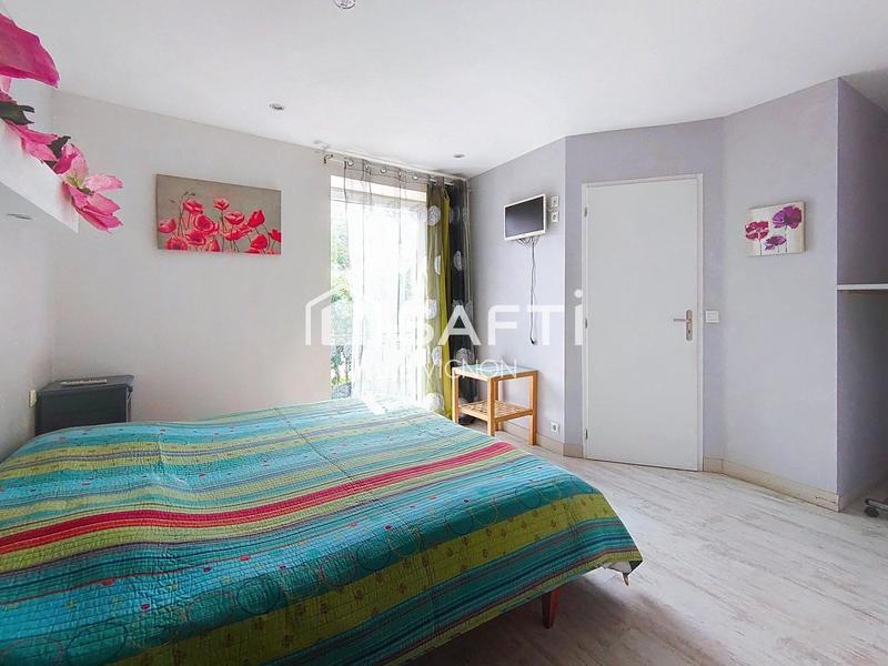 Maison - 389 m² - 14 pièces