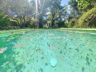 Villa - 220 m² - 7 pièces