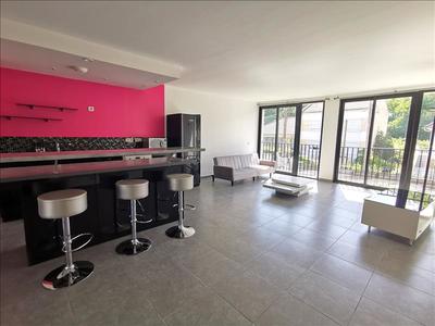 Appartement - 65 m² - 3 pièces