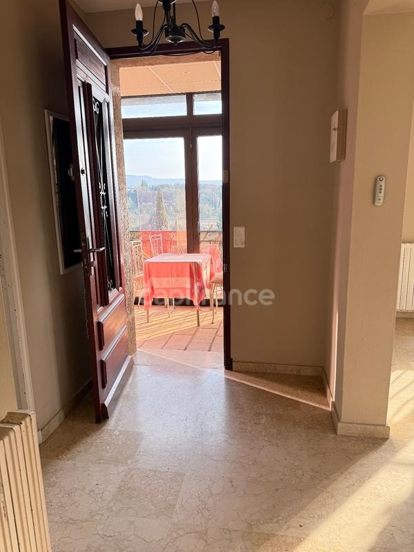 Maison - 143 m² - 4 pièces