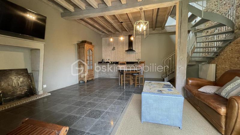 Propriété - 264 m² - 9 pièces