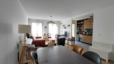 Appartement - 84 m² - 5 pièces